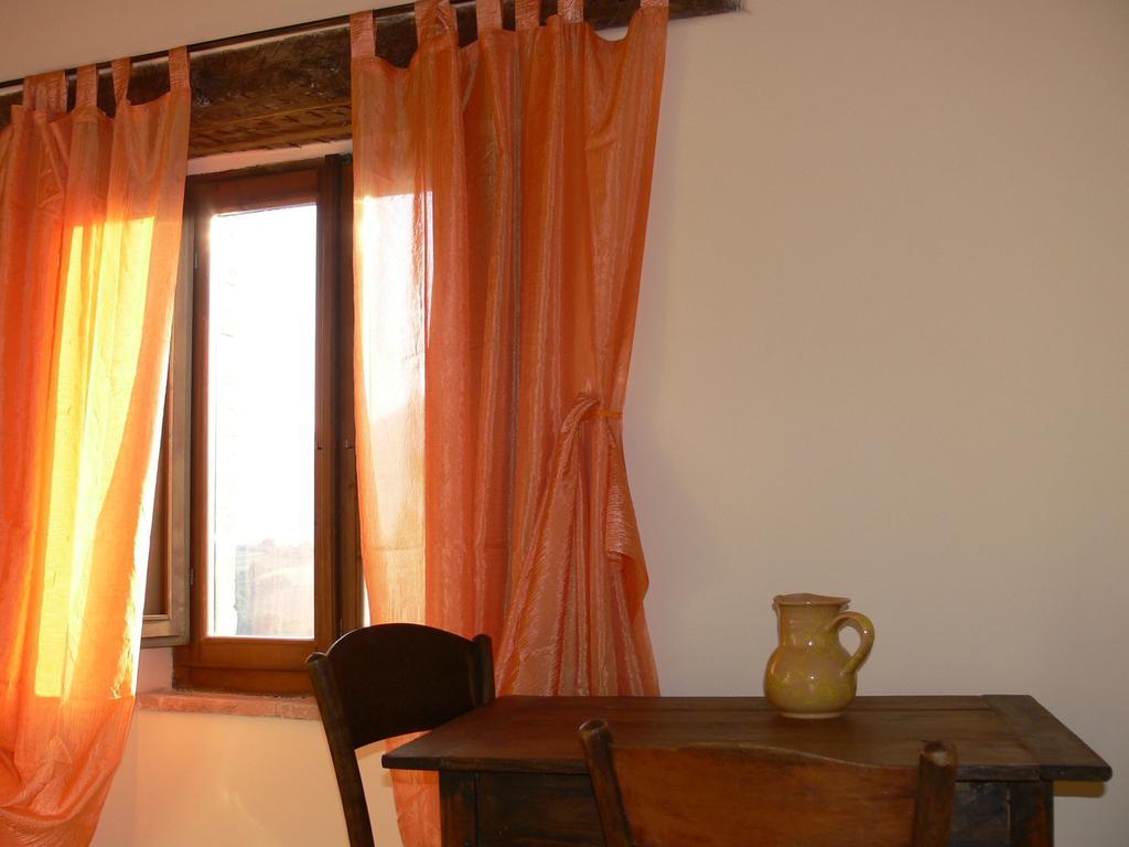 Locanda Dell'Istrice Camerino Phòng bức ảnh